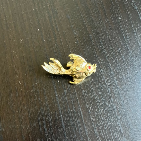 Vintage pins and scarf clips - Picture 2 of 9